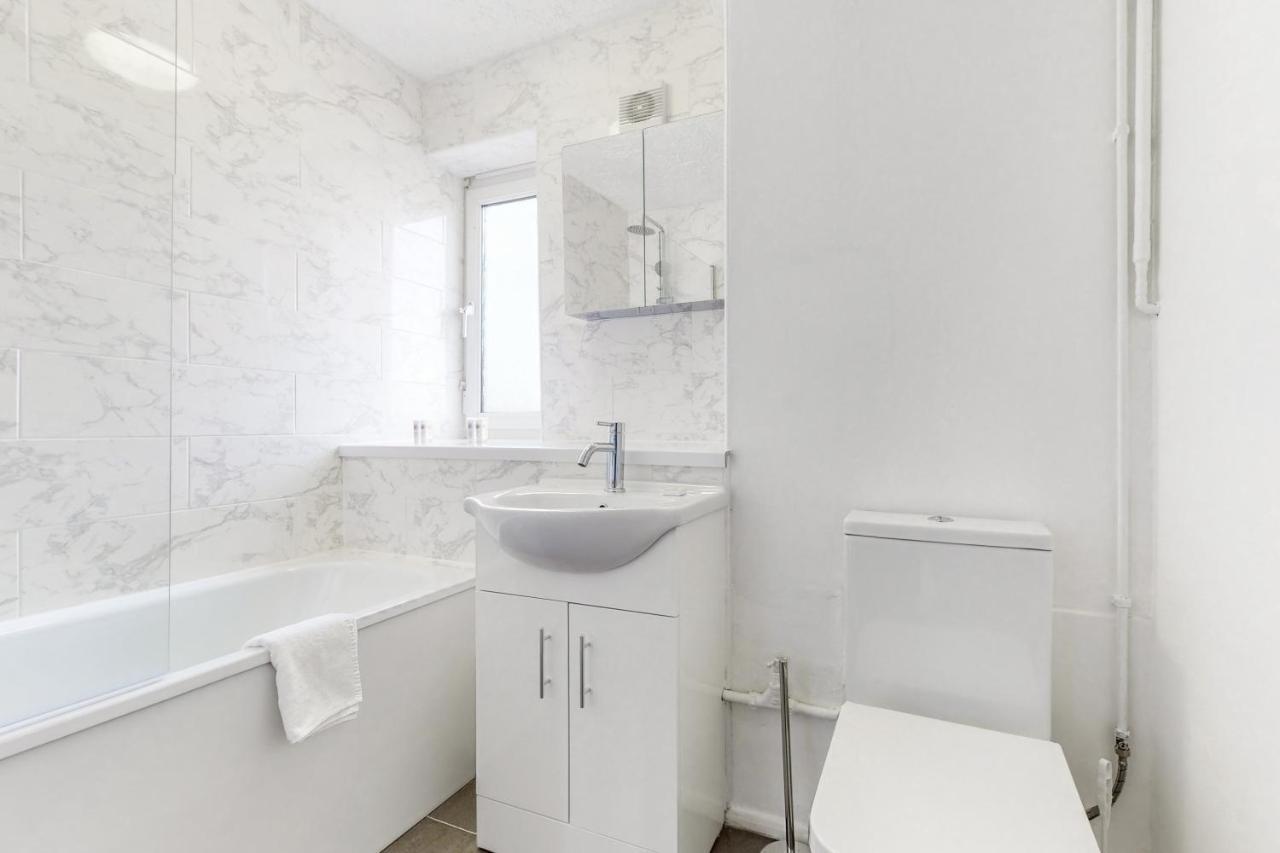 Apartment Near To Tower Bridge With Free Parking & View Of The Shard Londra Exterior foto